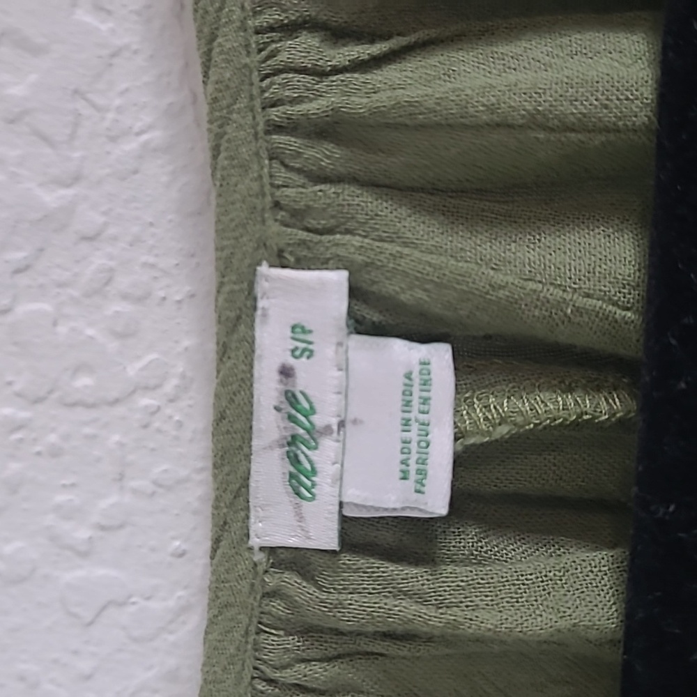 Aerie Olive Green Women's  Earty Light Natural Material Oversized Top S/P - Picture 2 of 5